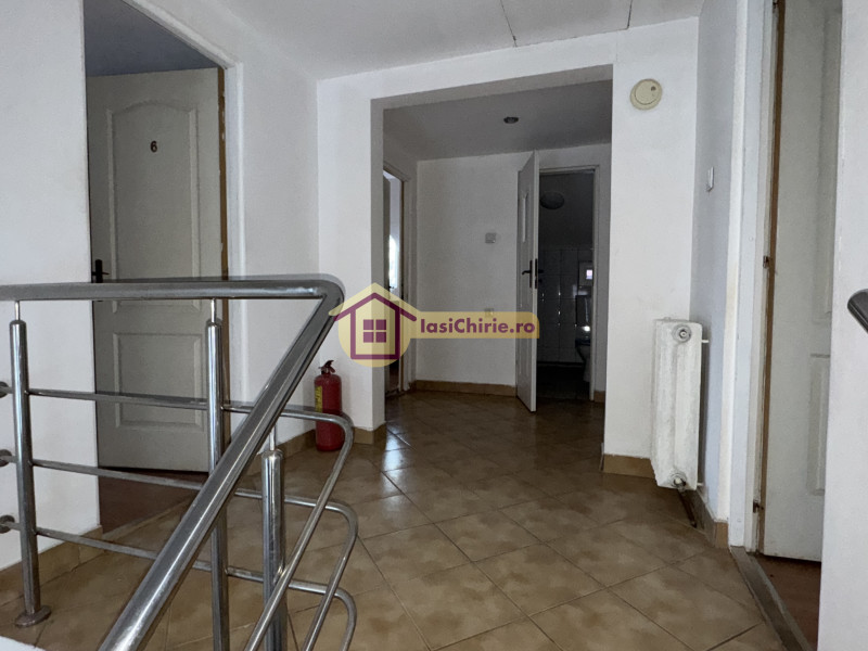 Casa de vanzare cu 6 camere in Iasi, zona Sararie - Poza 8