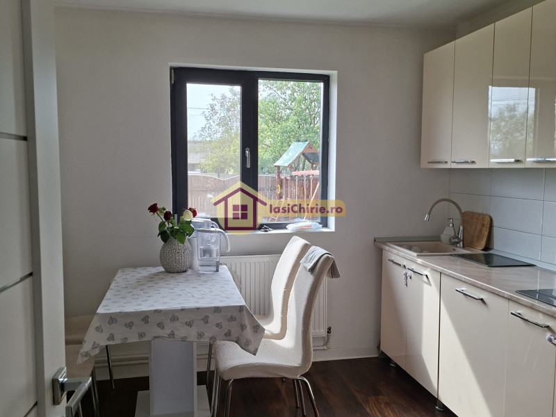 Casa de vanzare cu 3 camere in Iasi, zona Macaresti - Poza 11